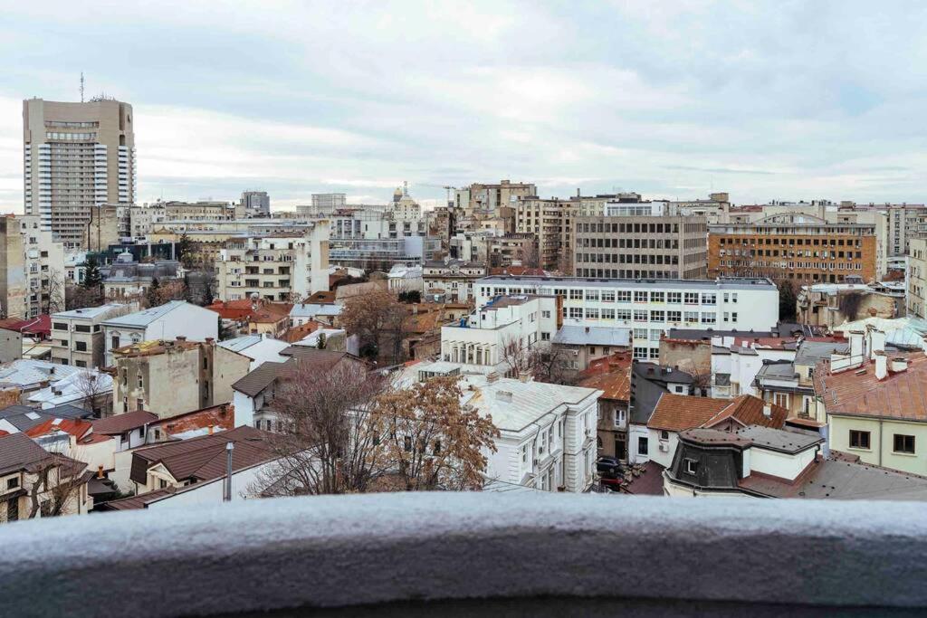 Apartament Stunning Views - Location - Netflix + Balcony