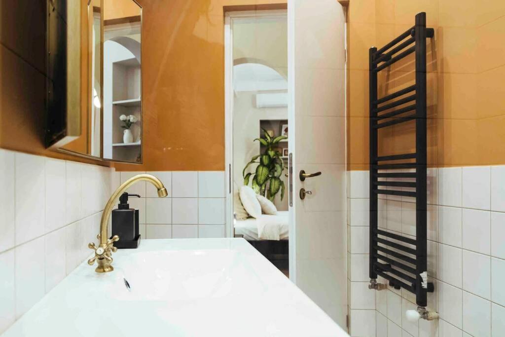 Stunning Views - Location - Netflix + Balcony Apartament *