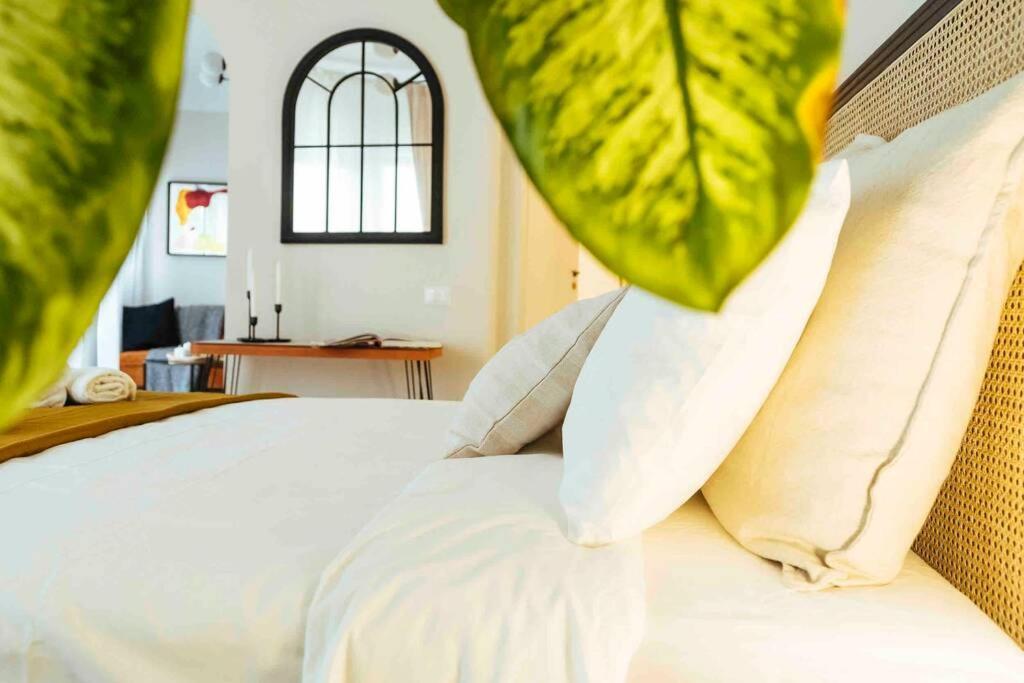Stunning Views - Location - Netflix + Balcony Bucureşti